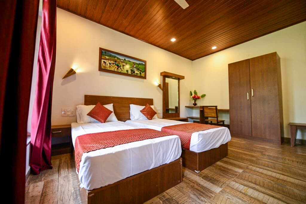 twin cottage with nature view